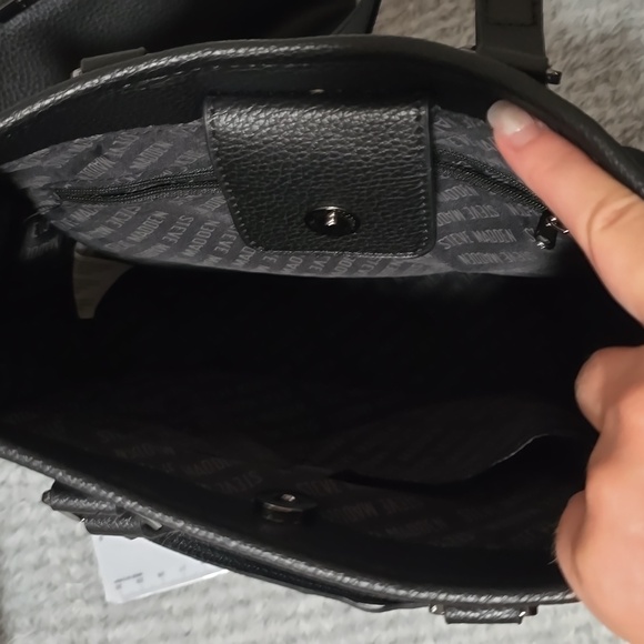 Steve Madden Crossbody - Picture 5 of 7